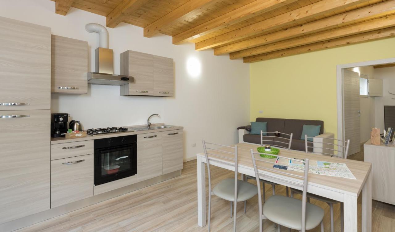 Residenze Lariane Apartment Колико Екстериор снимка