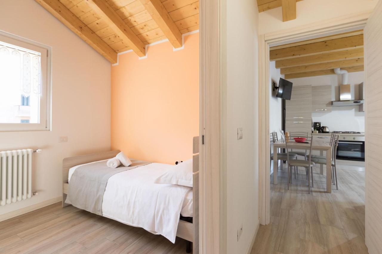 Residenze Lariane Apartment Колико Екстериор снимка