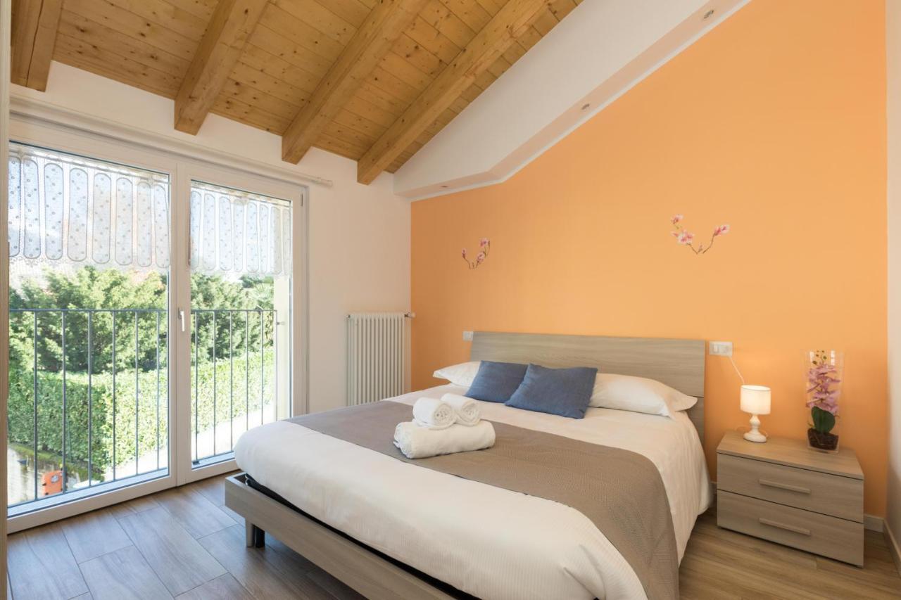 Residenze Lariane Apartment Колико Екстериор снимка
